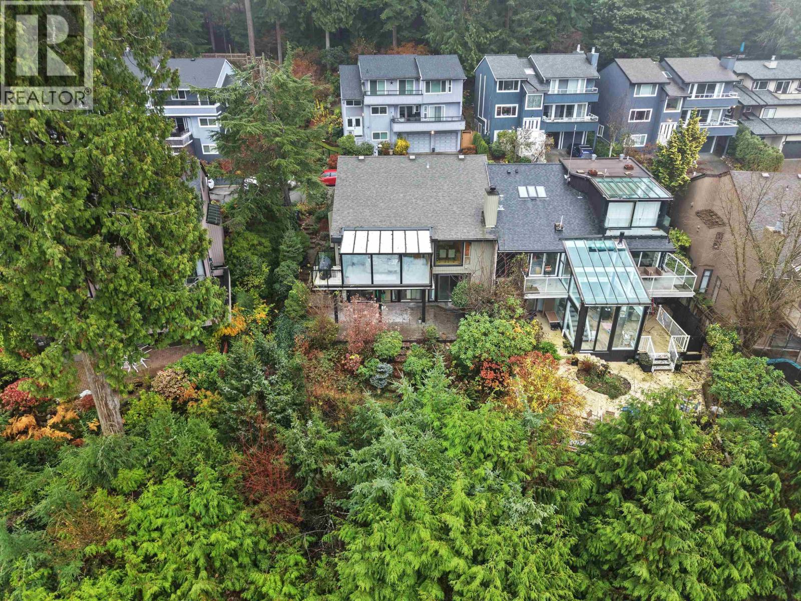 5625 EAGLE COURT, North Vancouver