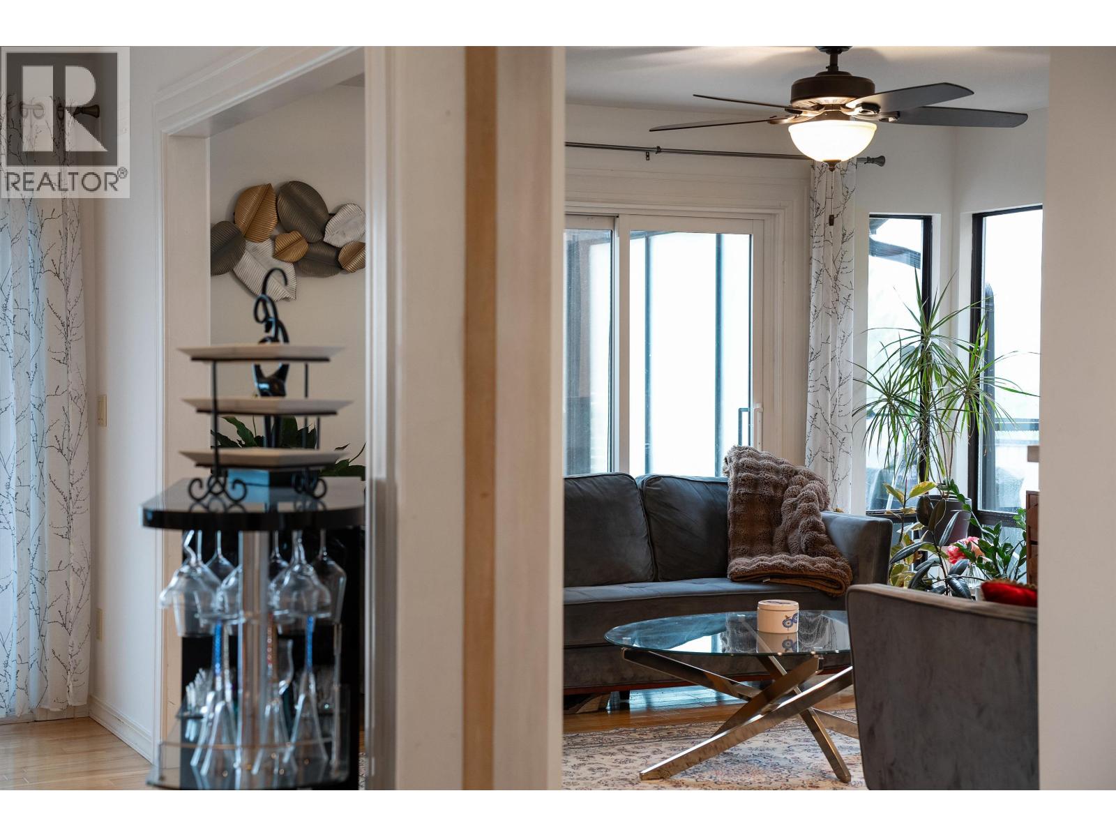 5625 EAGLE COURT, North Vancouver