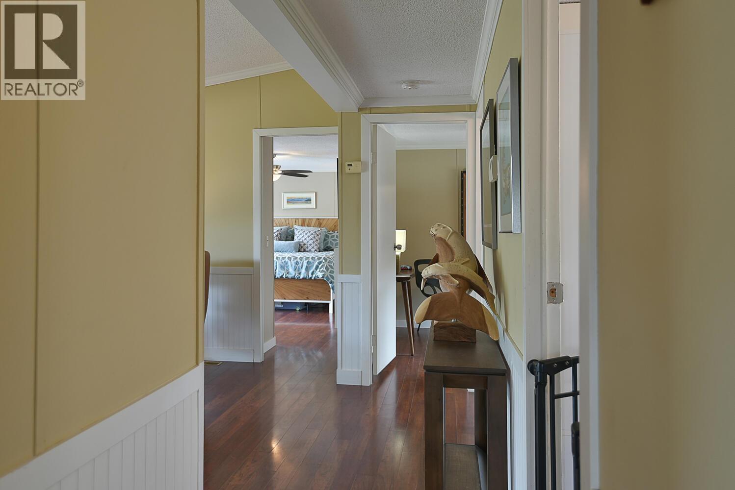 5987 HARBOUR WAY, Sechelt