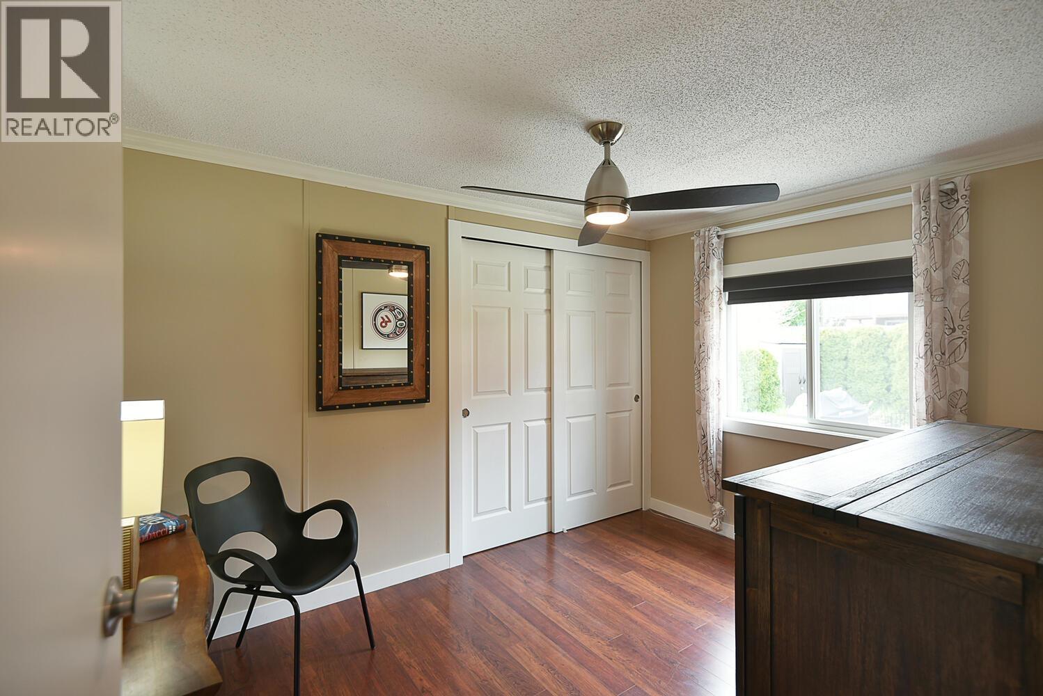 5987 HARBOUR WAY, Sechelt