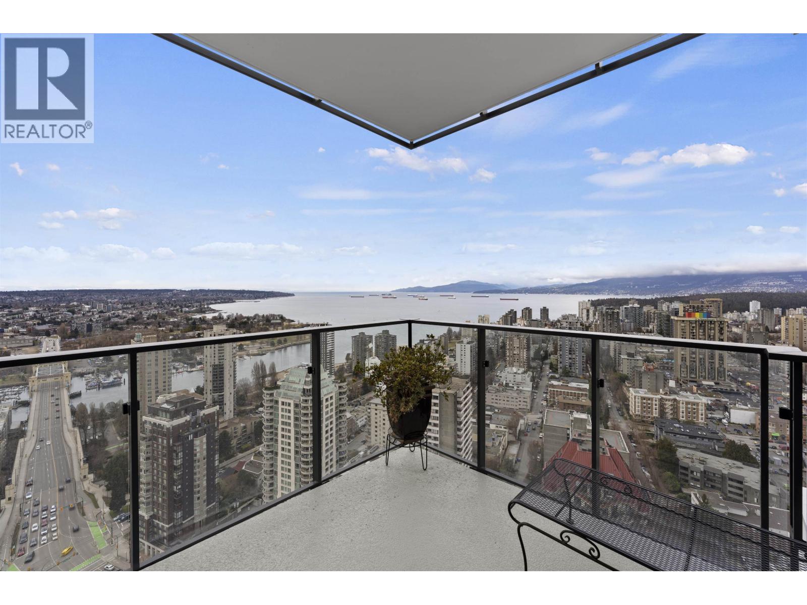 4X10 1289 HORNBY STREET