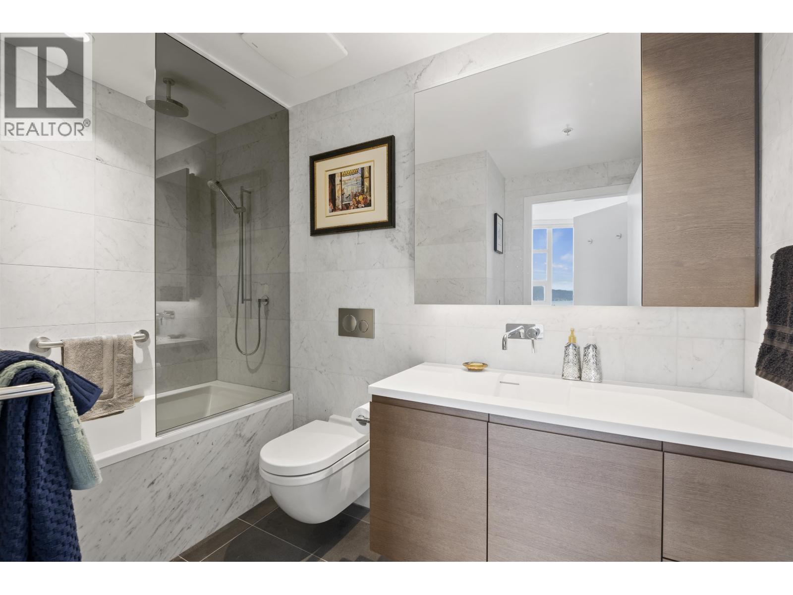 2 Bed, 3 Bath House for Rent in Vancouver – 4X10 1289 HORNBY STREET, Vancouver - Image 15