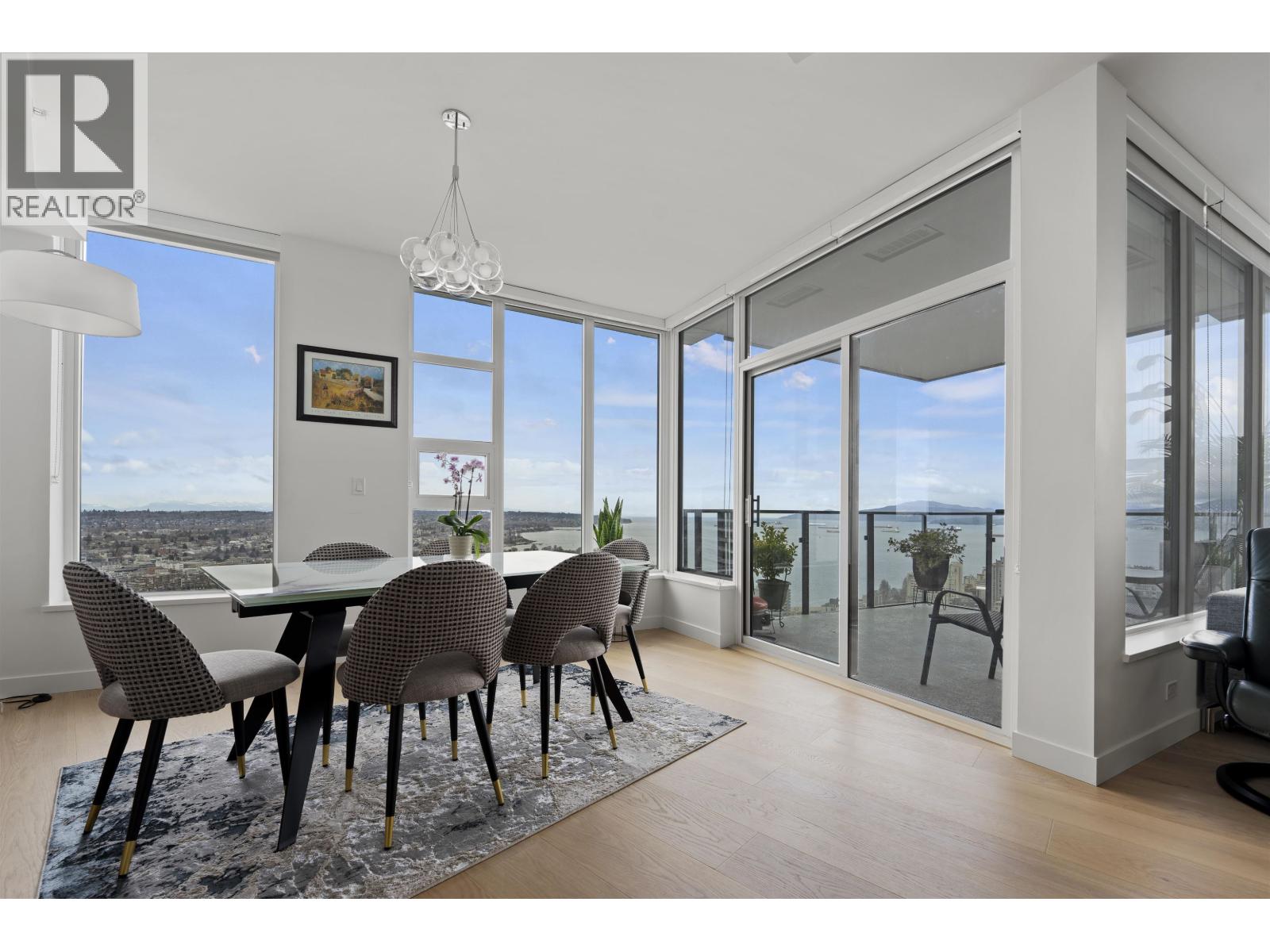 2 Bed, 3 Bath House for Rent in Vancouver – 4X10 1289 HORNBY STREET, Vancouver - Image 8