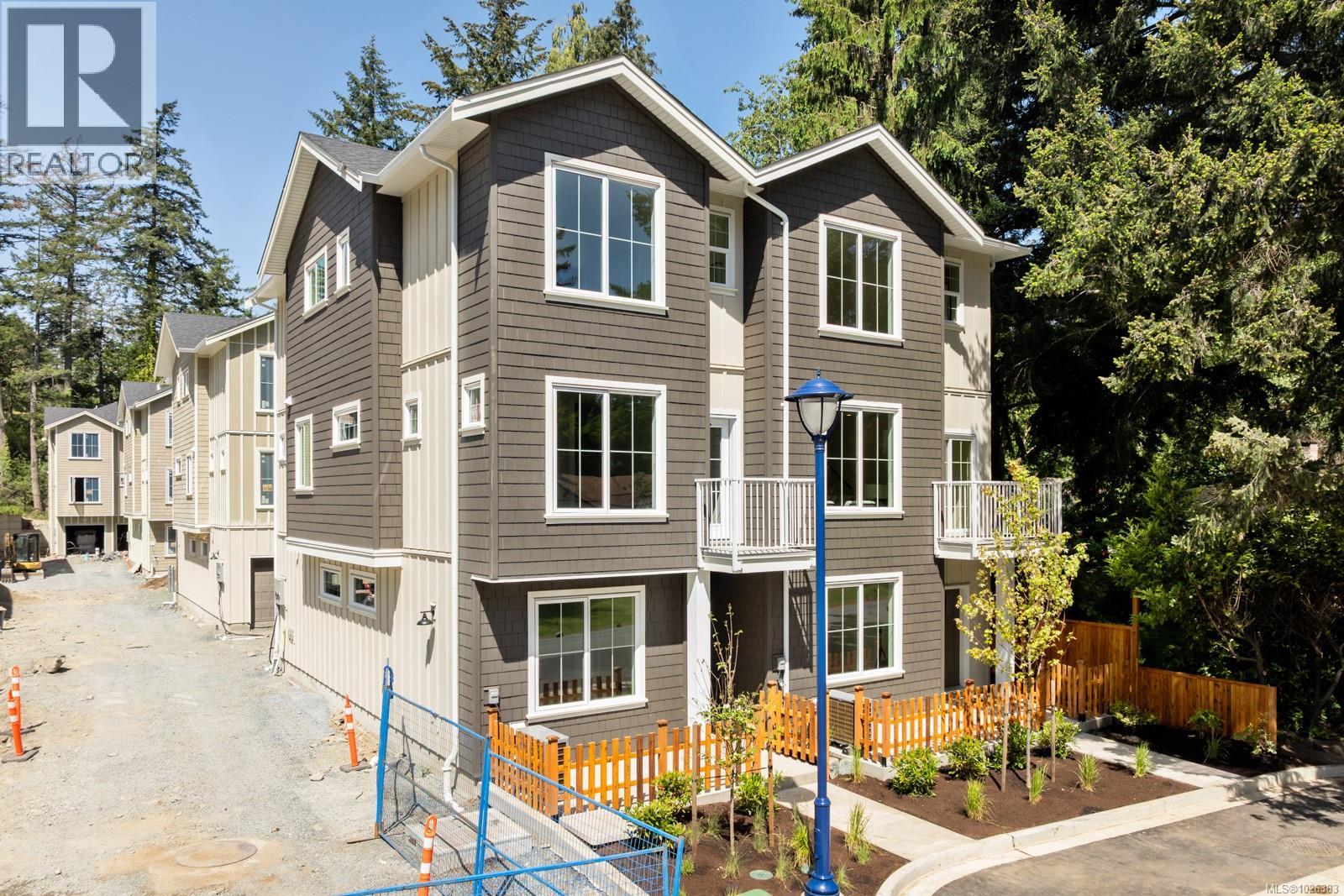 111 2770 Vantilburg Cres, Langford