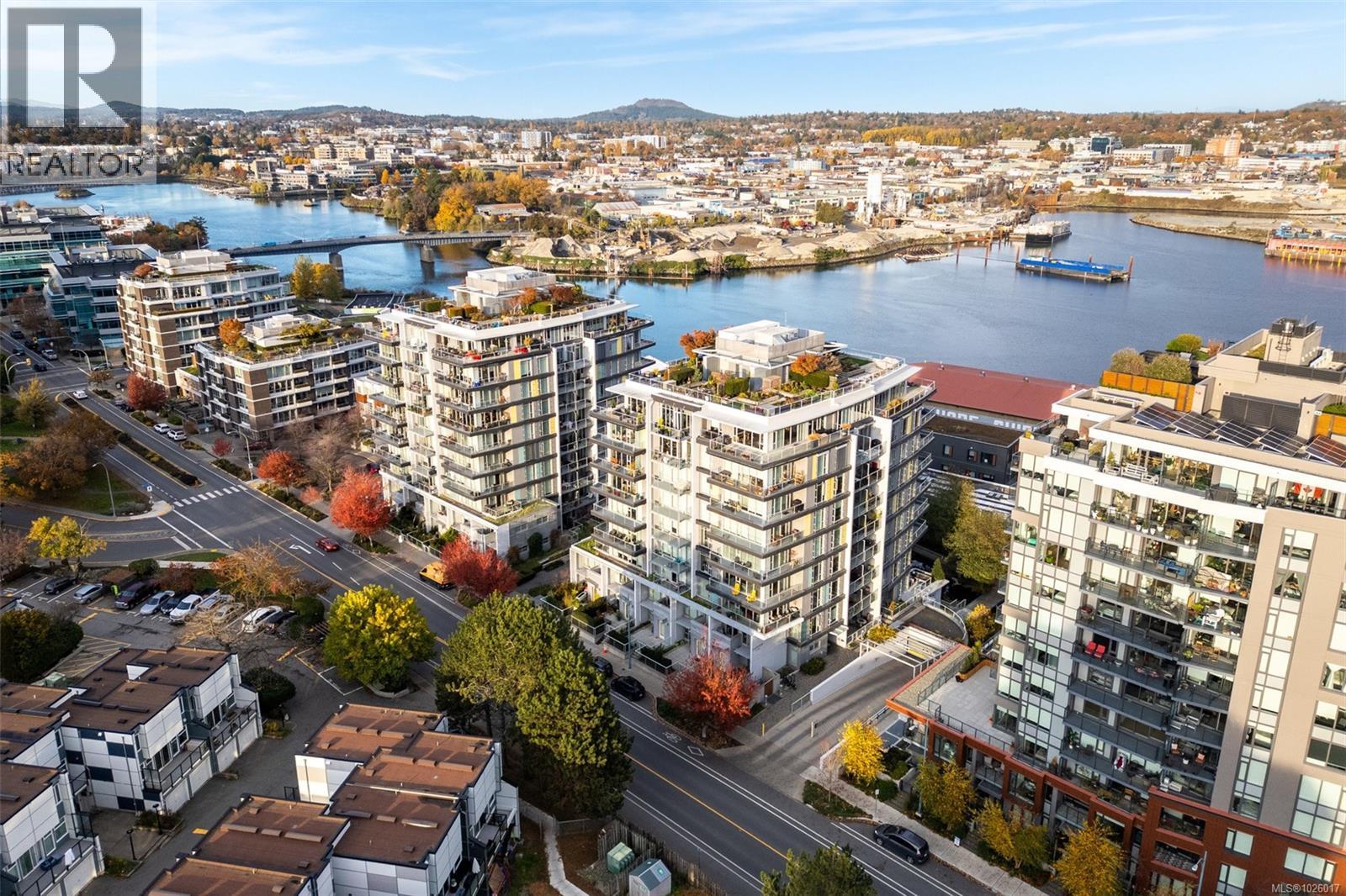 308 373 Tyee Road, Victoria