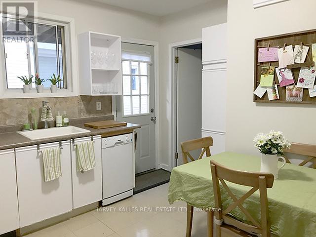 MAIN - 327 HOWLAND AVENUE - Photo 5 of 12, Toronto (Casa Loma), Ontario