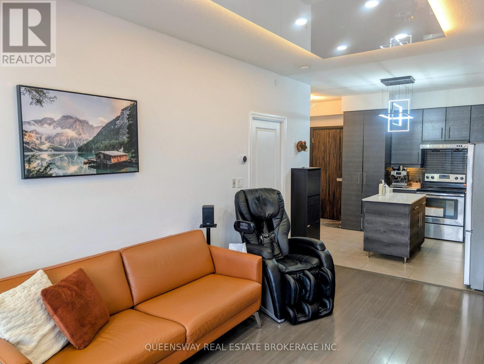 209 - 277 SOUITH PARK ROAD - Photo 2 of 9, Markham (Commerce Valley), Ontario