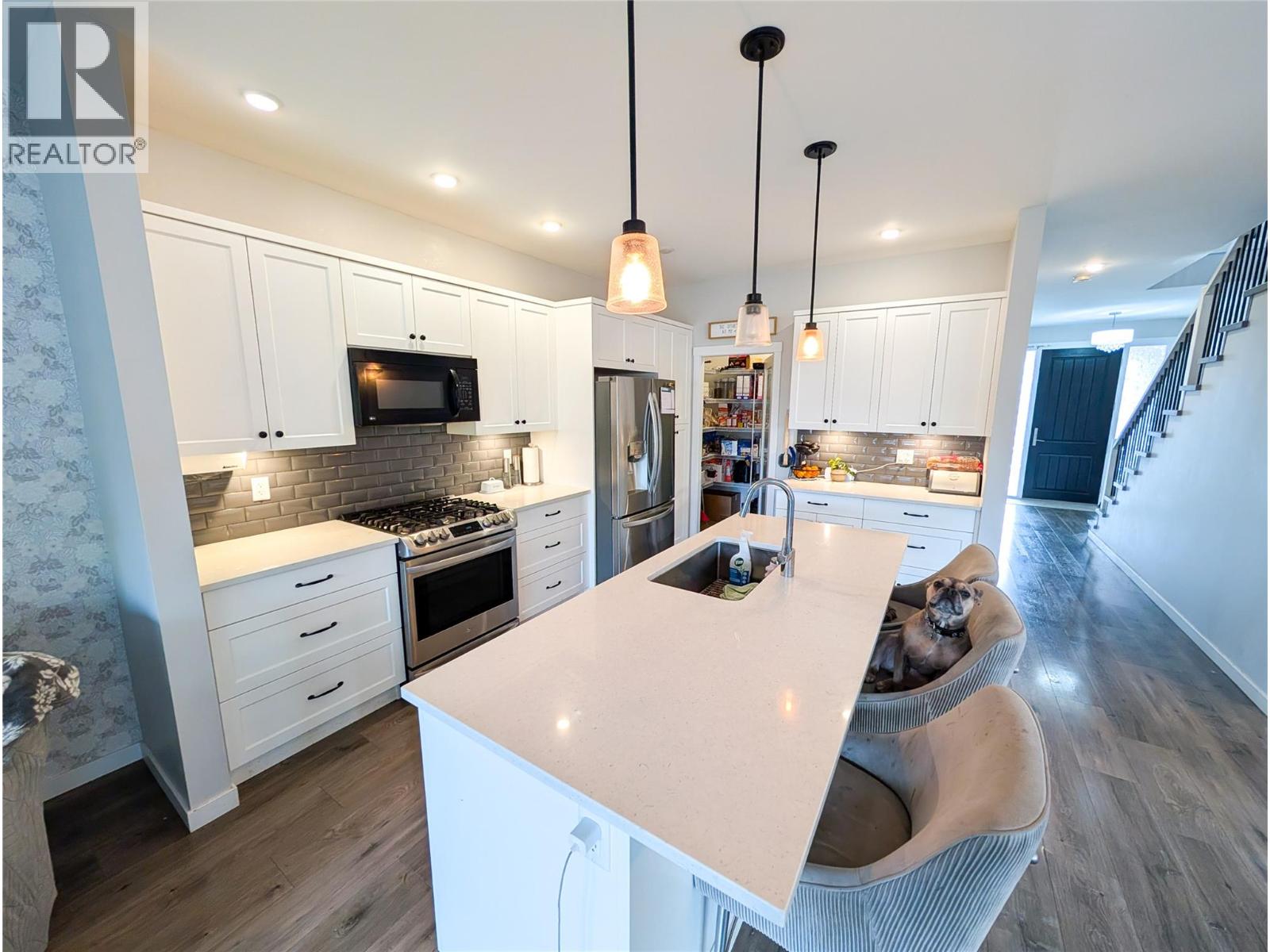 2710 BEACHMOUNT CRESCENT - 9