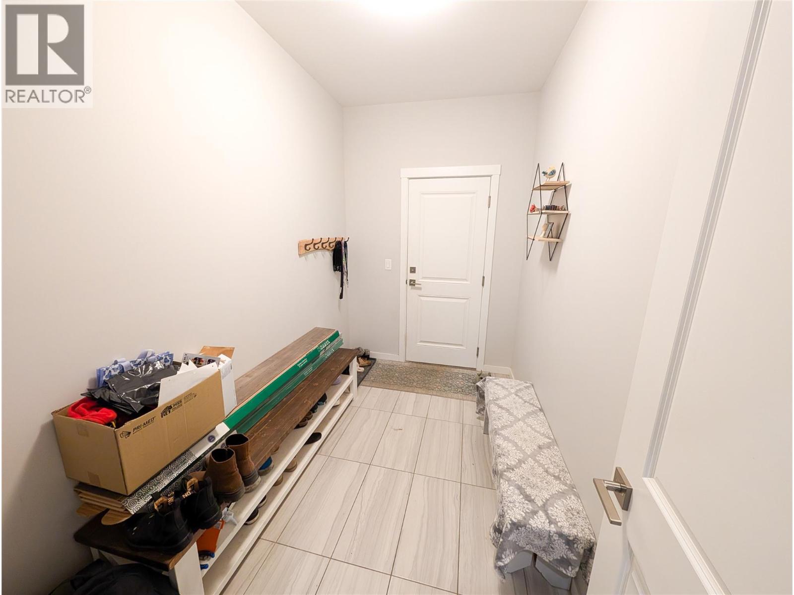 2710 BEACHMOUNT CRESCENT - 12