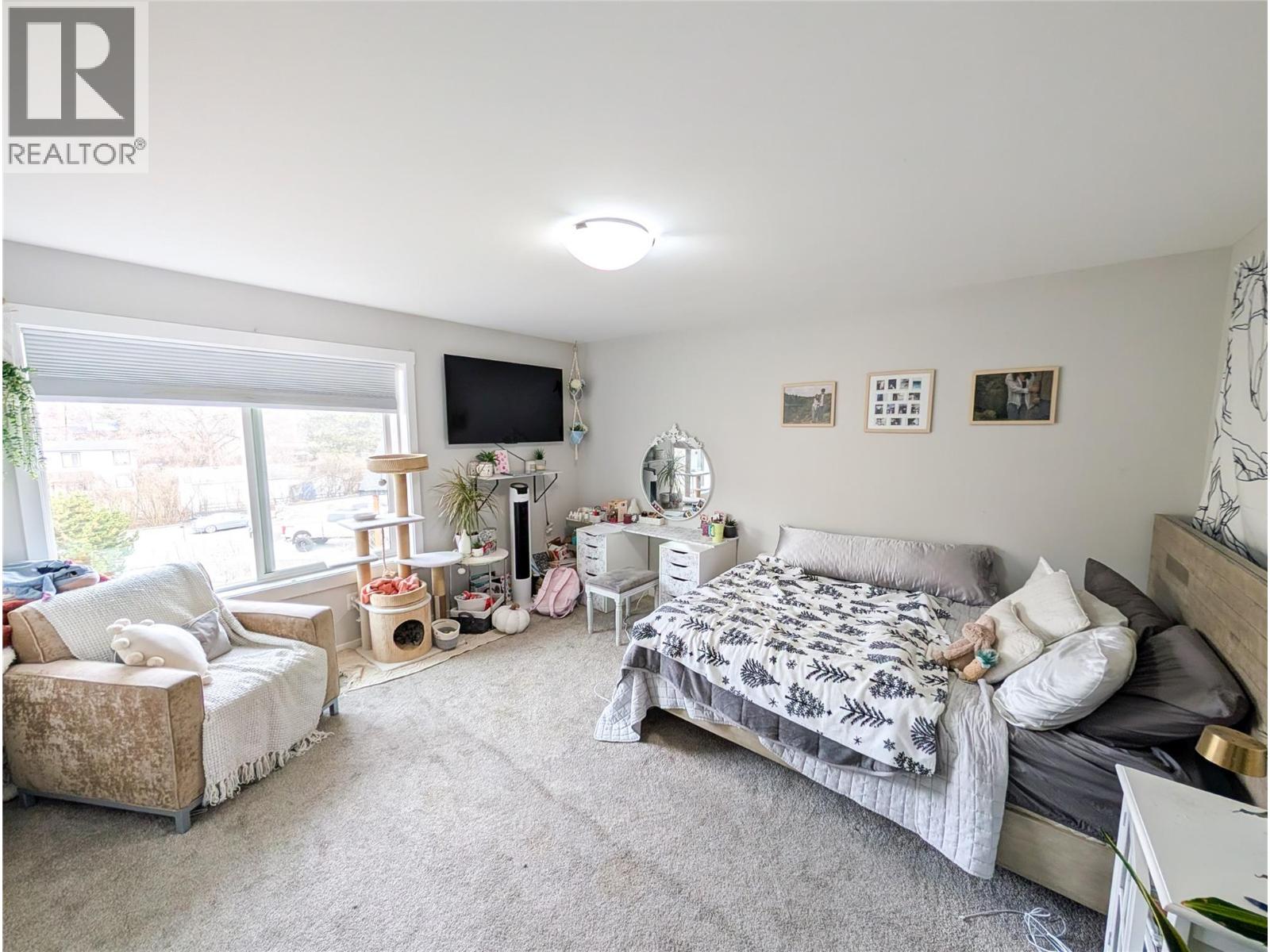 2710 BEACHMOUNT CRESCENT - 19