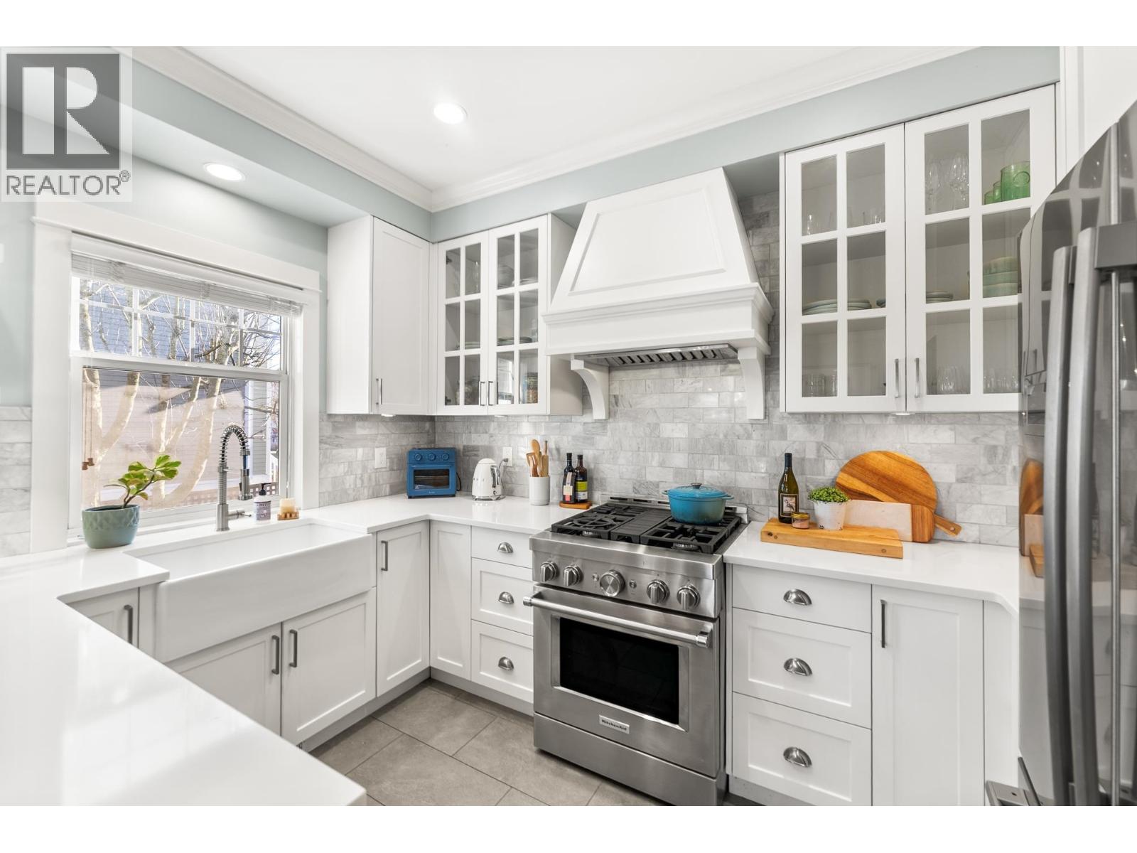 4 6333 PRINCESS LANE, Richmond