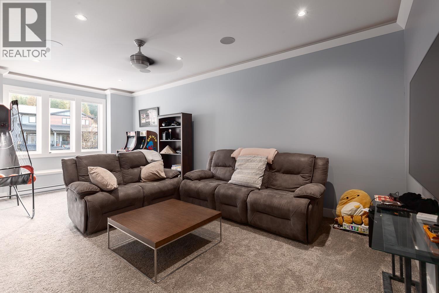 40257 ARISTOTLE DRIVE, Squamish