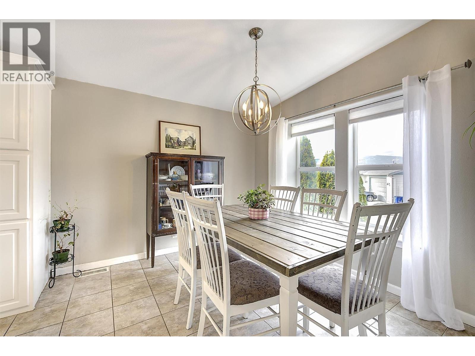 612 2440 Old Okanagan Highway, Westbank