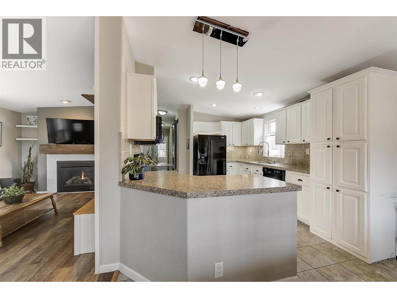 612 2440 Old Okanagan Highway, Westbank