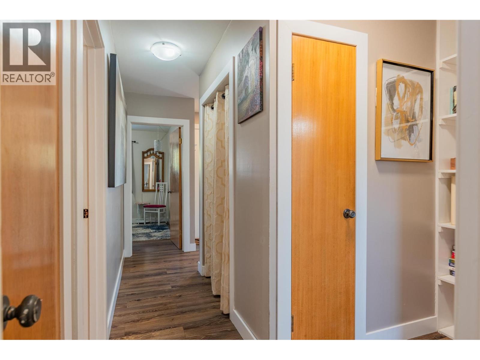 204 PINEWOOD Drive, Castlegar