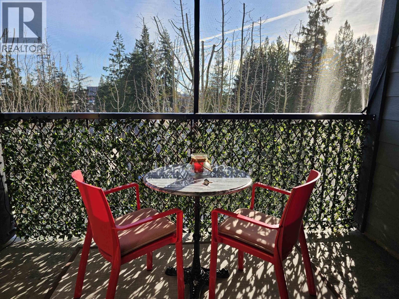 404 5631 INLET AVENUE, Sechelt