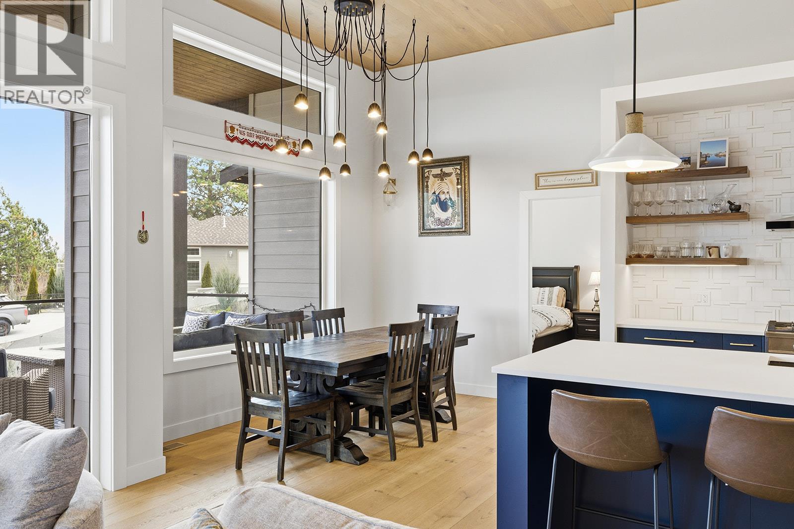 10283 Beacon Hill Drive, Lake Country