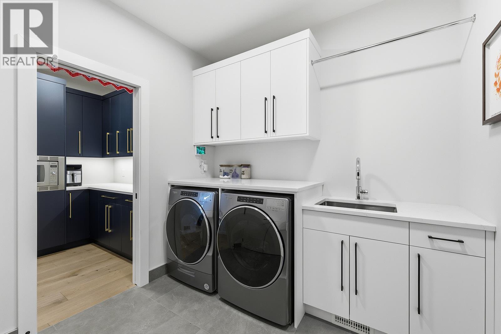 10283 Beacon Hill Drive, Lake Country