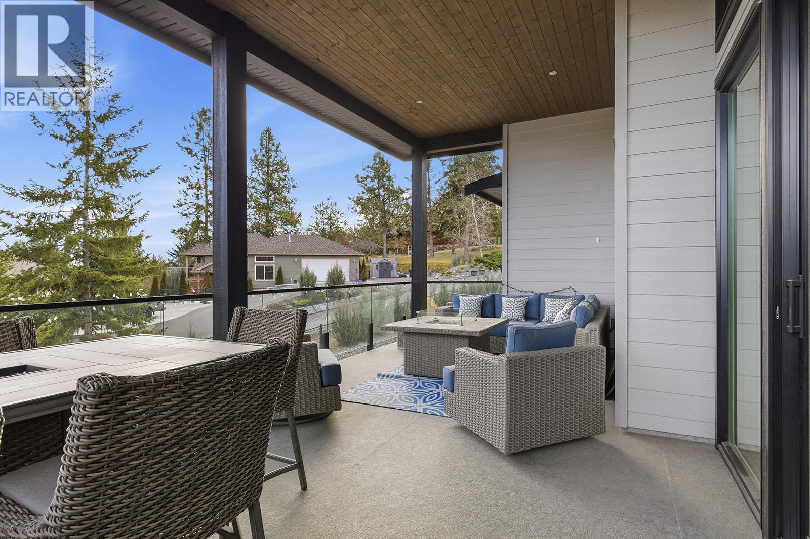 10283 Beacon Hill Drive, Lake Country