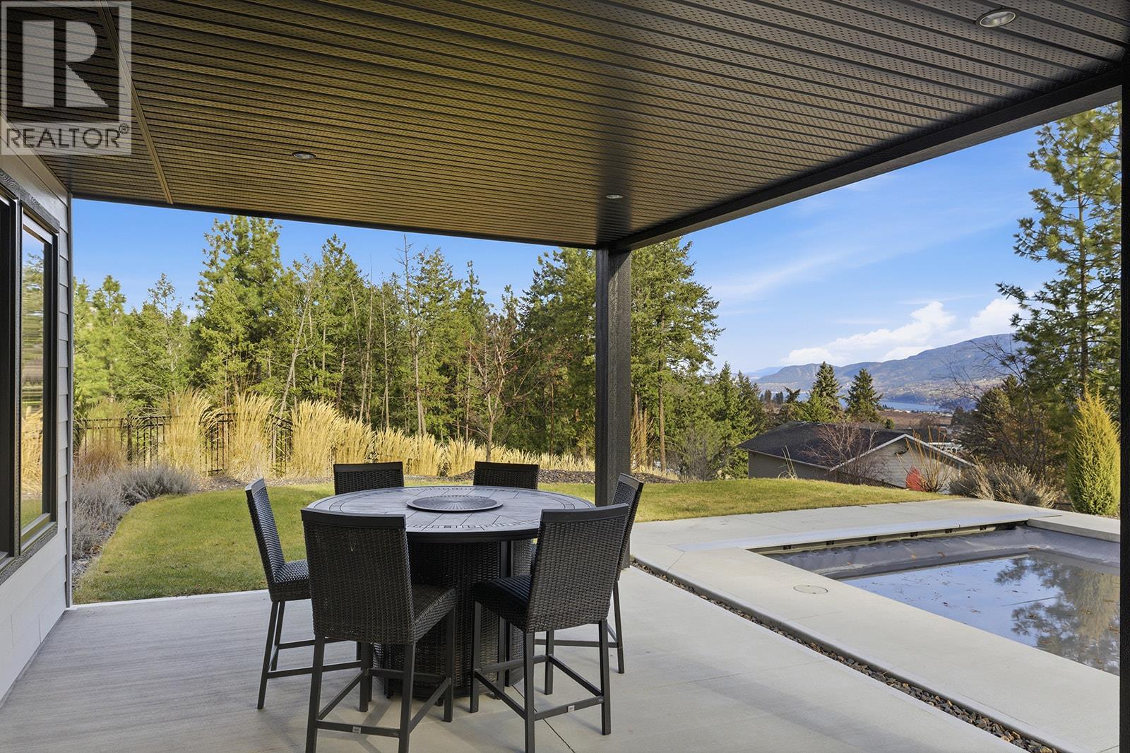 10283 Beacon Hill Drive, Lake Country