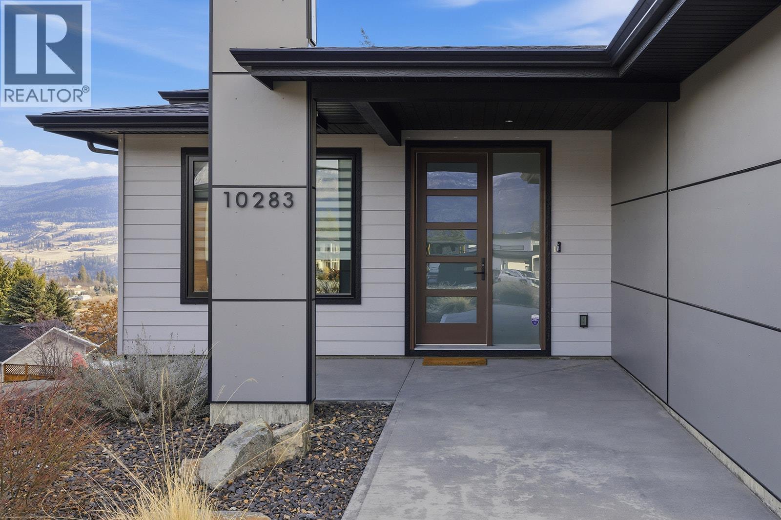 10283 Beacon Hill Drive, Lake Country