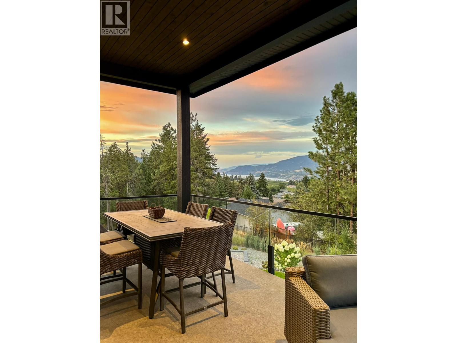 10283 Beacon Hill Drive, Lake Country