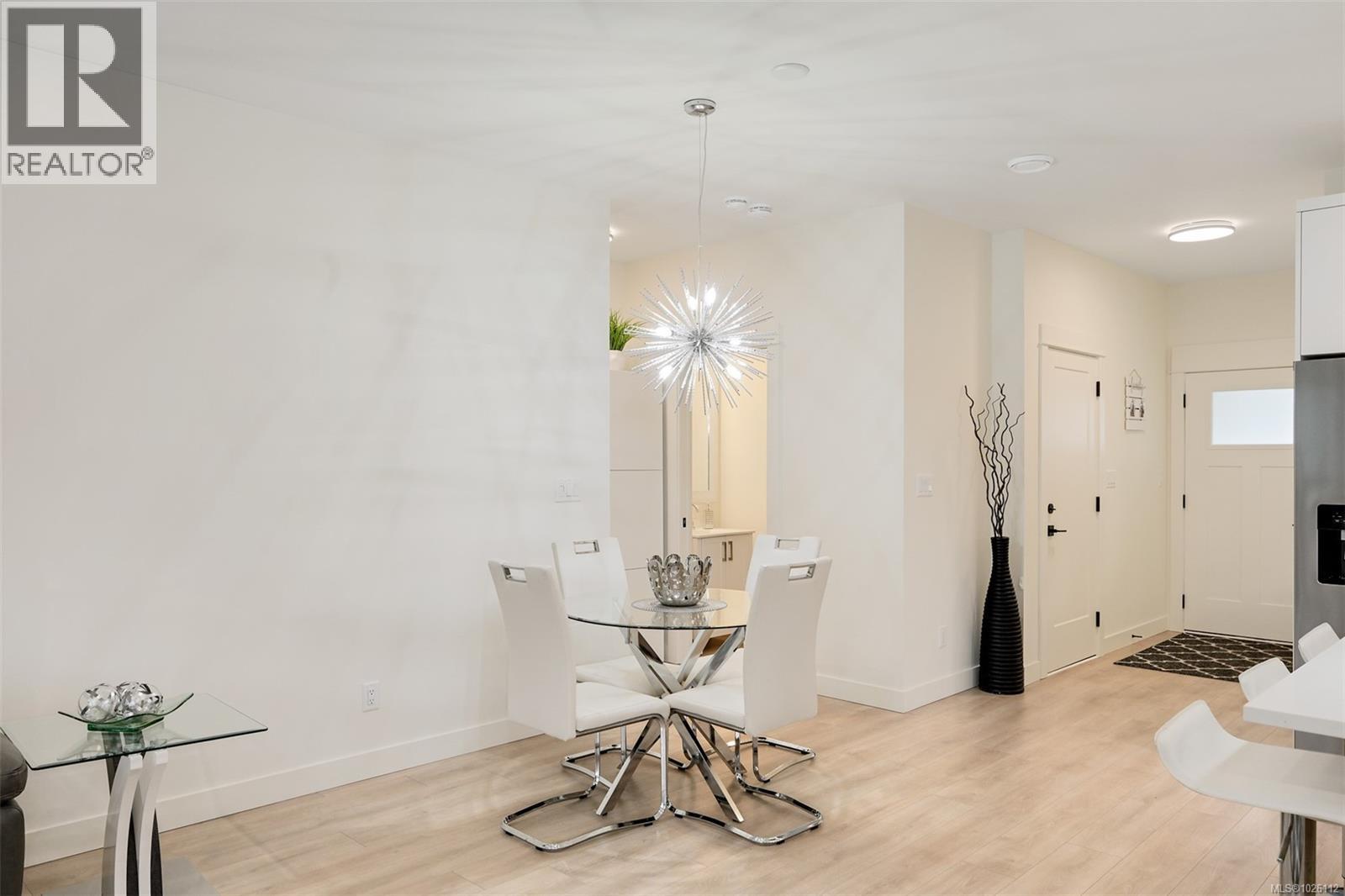  813 Tomack Loop, Langford