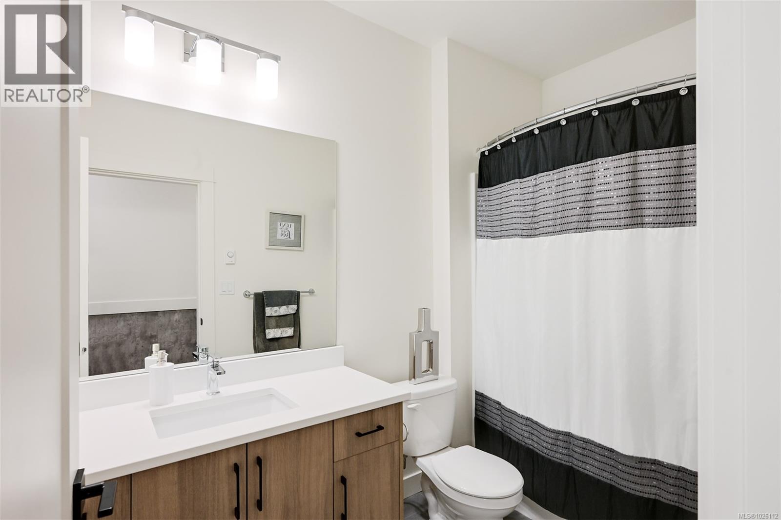  813 Tomack Loop, Langford