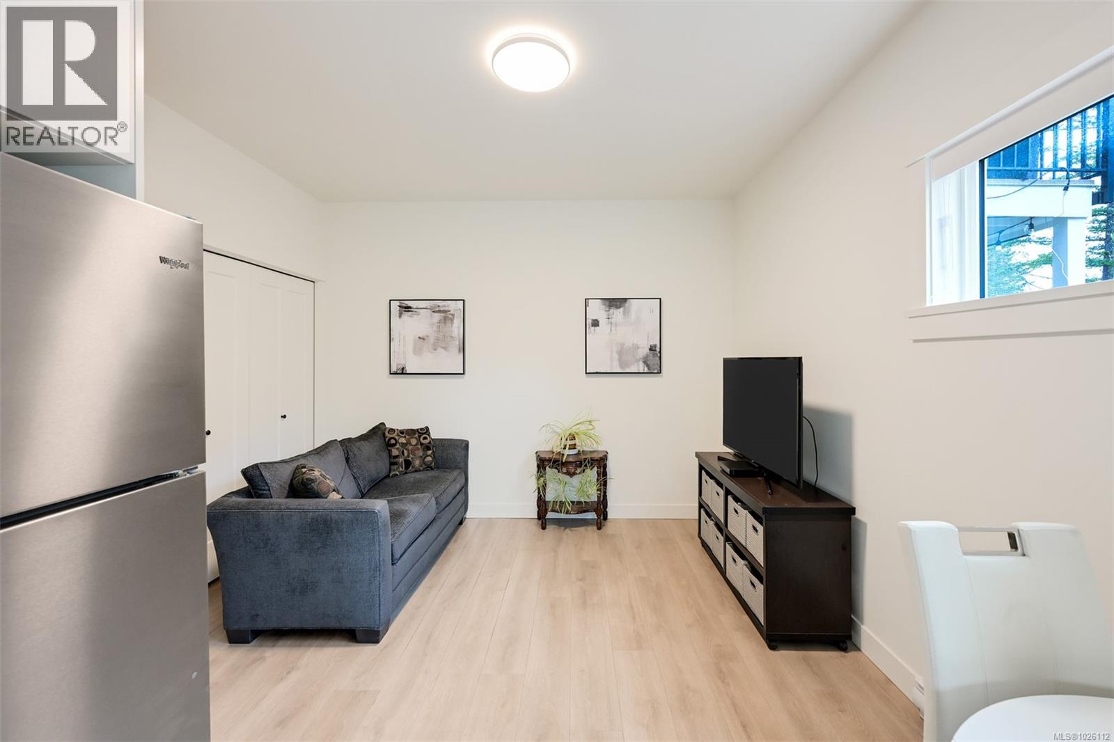  813 Tomack Loop, Langford