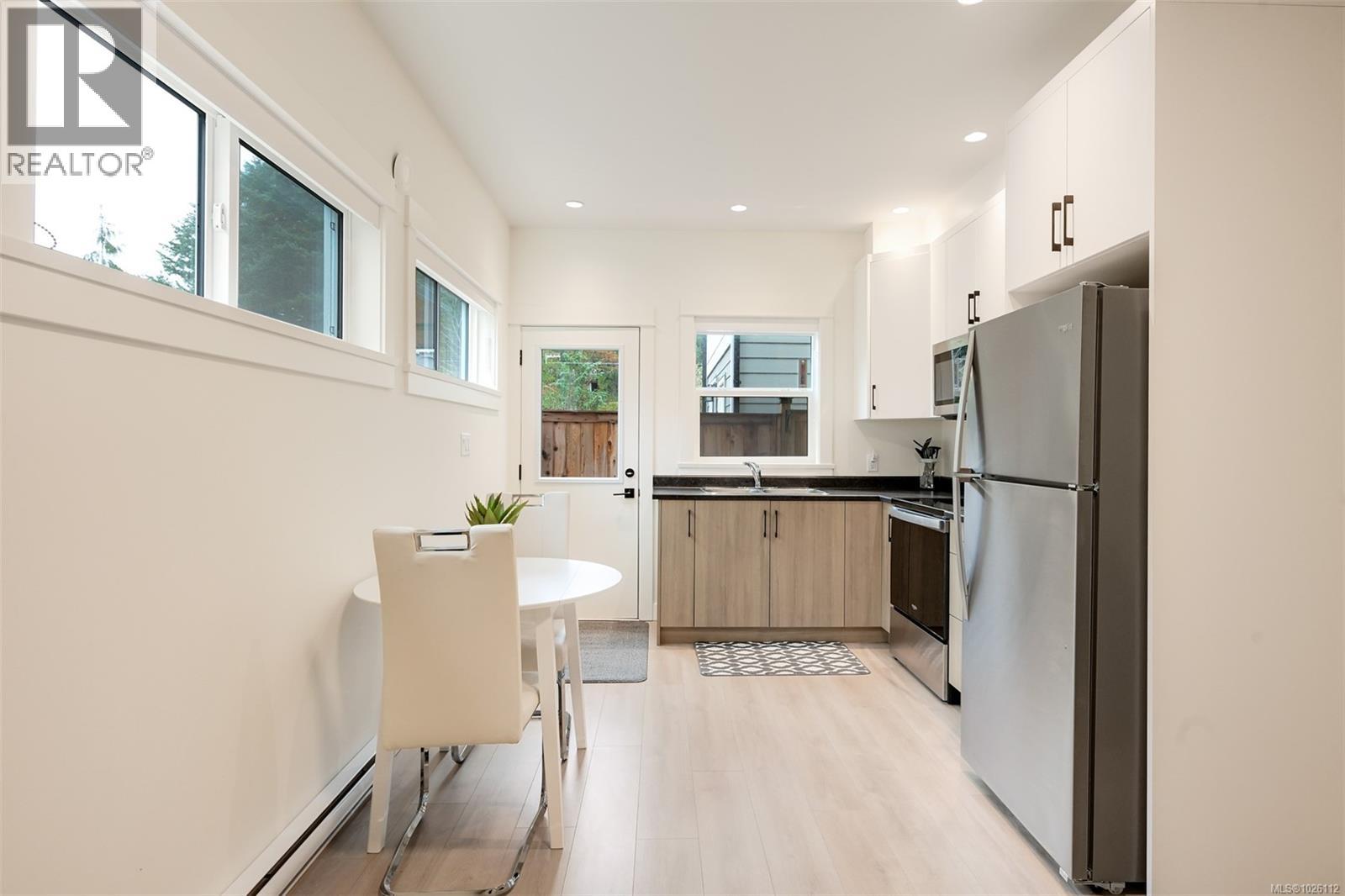  813 Tomack Loop, Langford