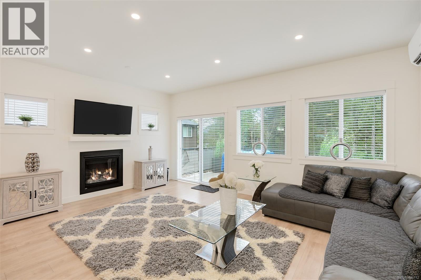  813 Tomack Loop, Langford