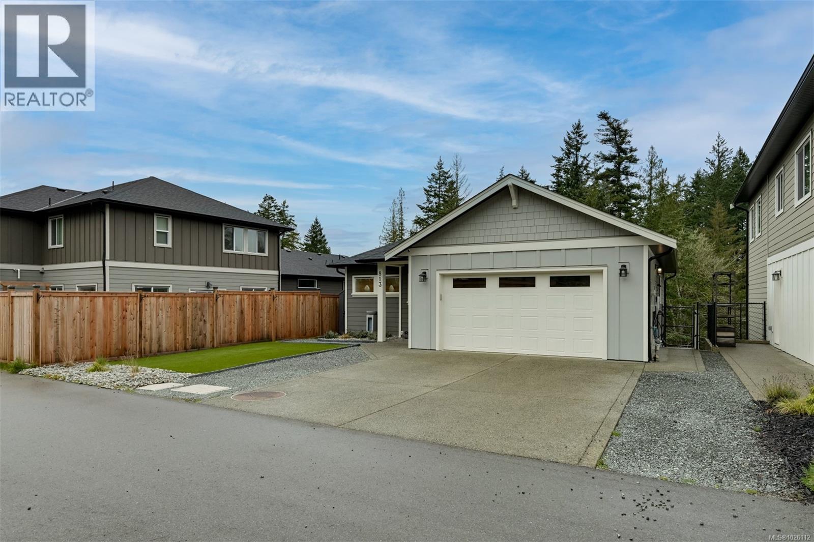  813 Tomack Loop, Langford