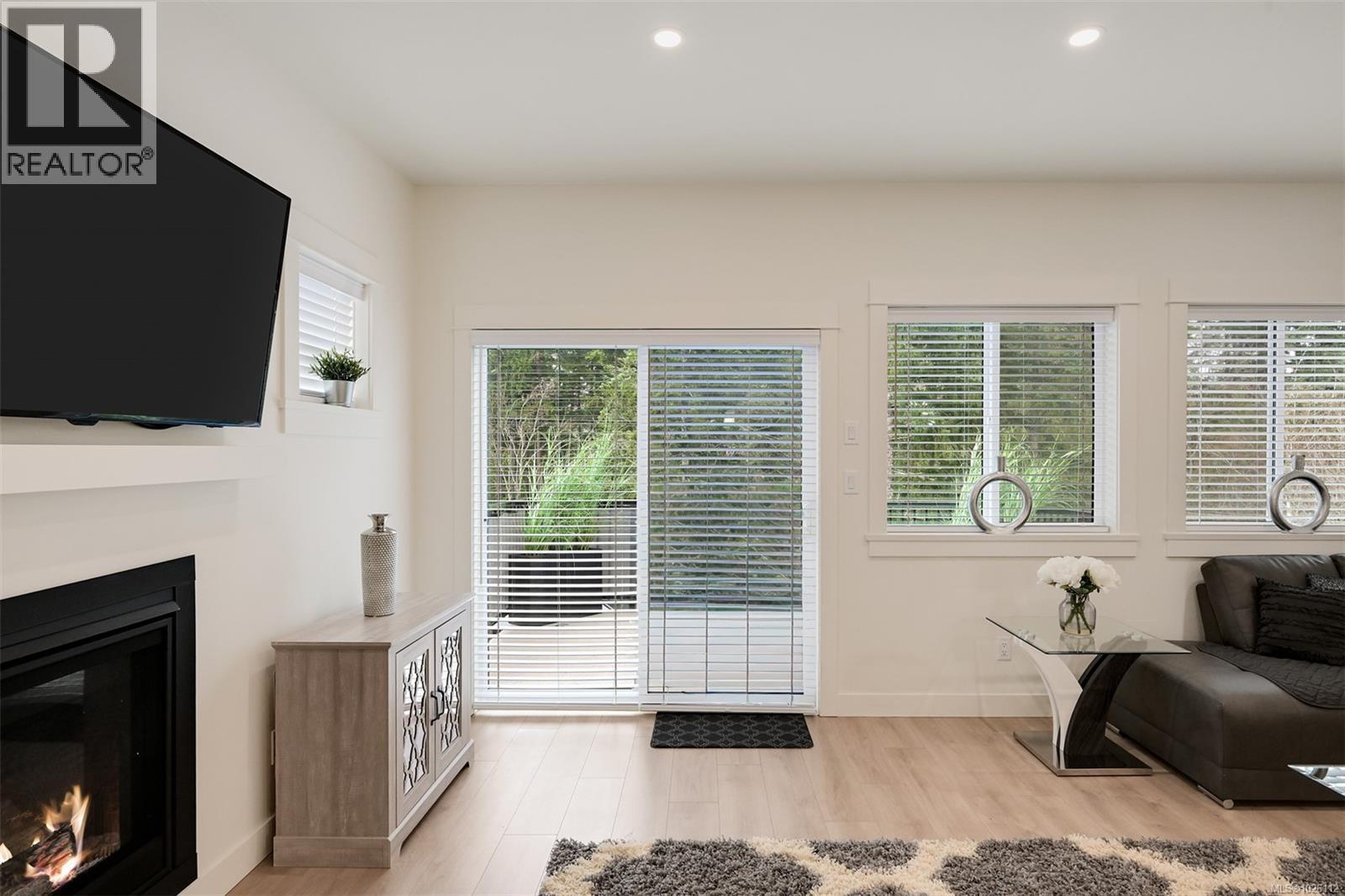  813 Tomack Loop, Langford