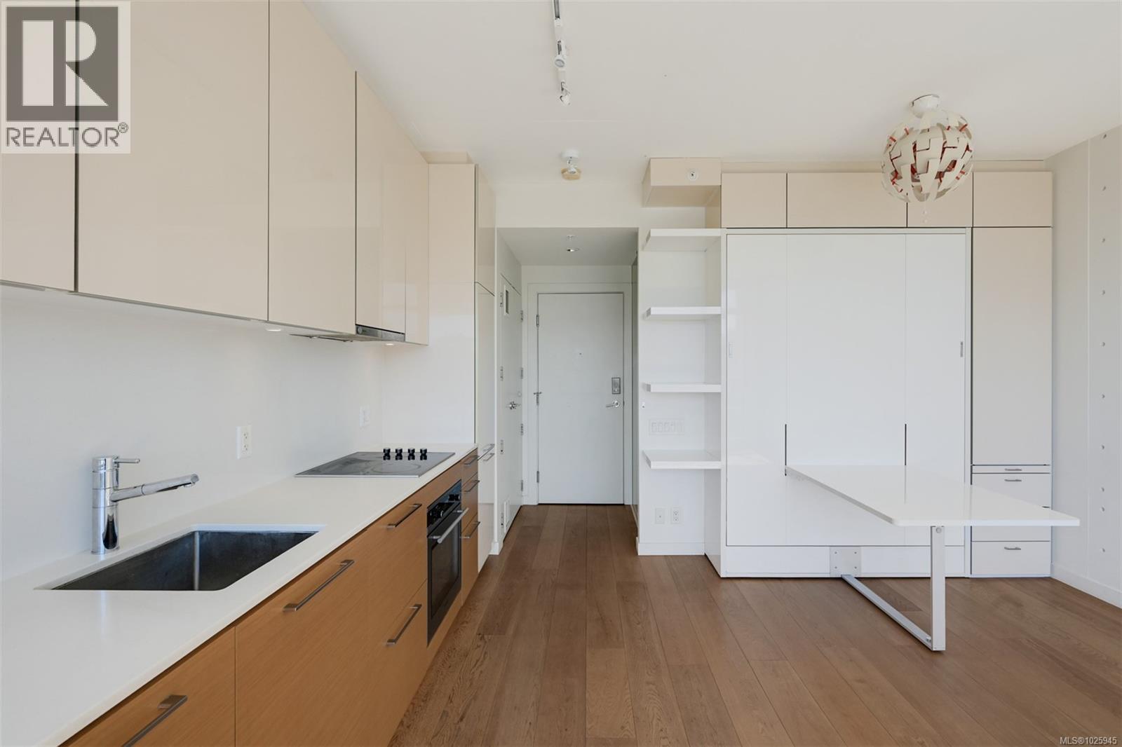 403 456 Pandora Avenue, Victoria