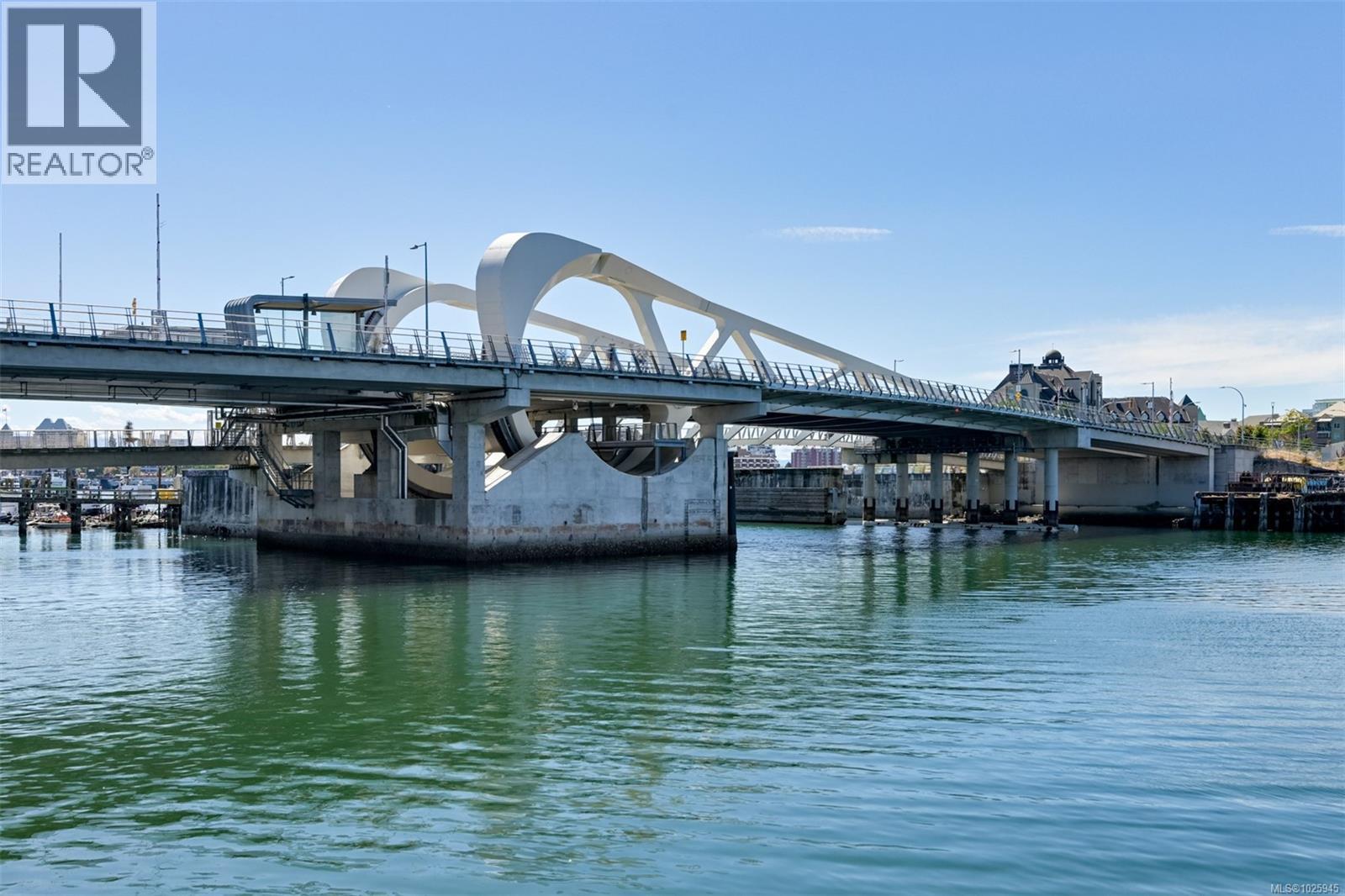 403 456 Pandora Avenue, Victoria