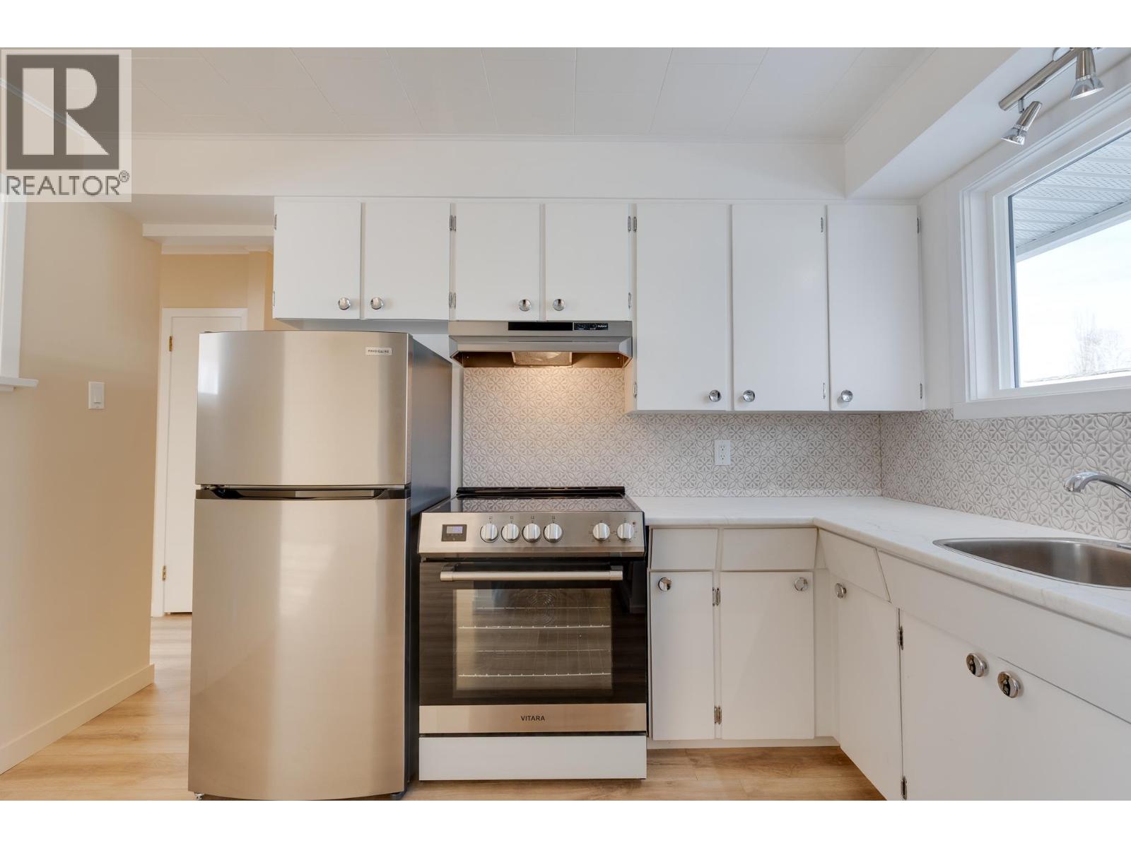 2650-2680 3RD AVENUE, Prince George