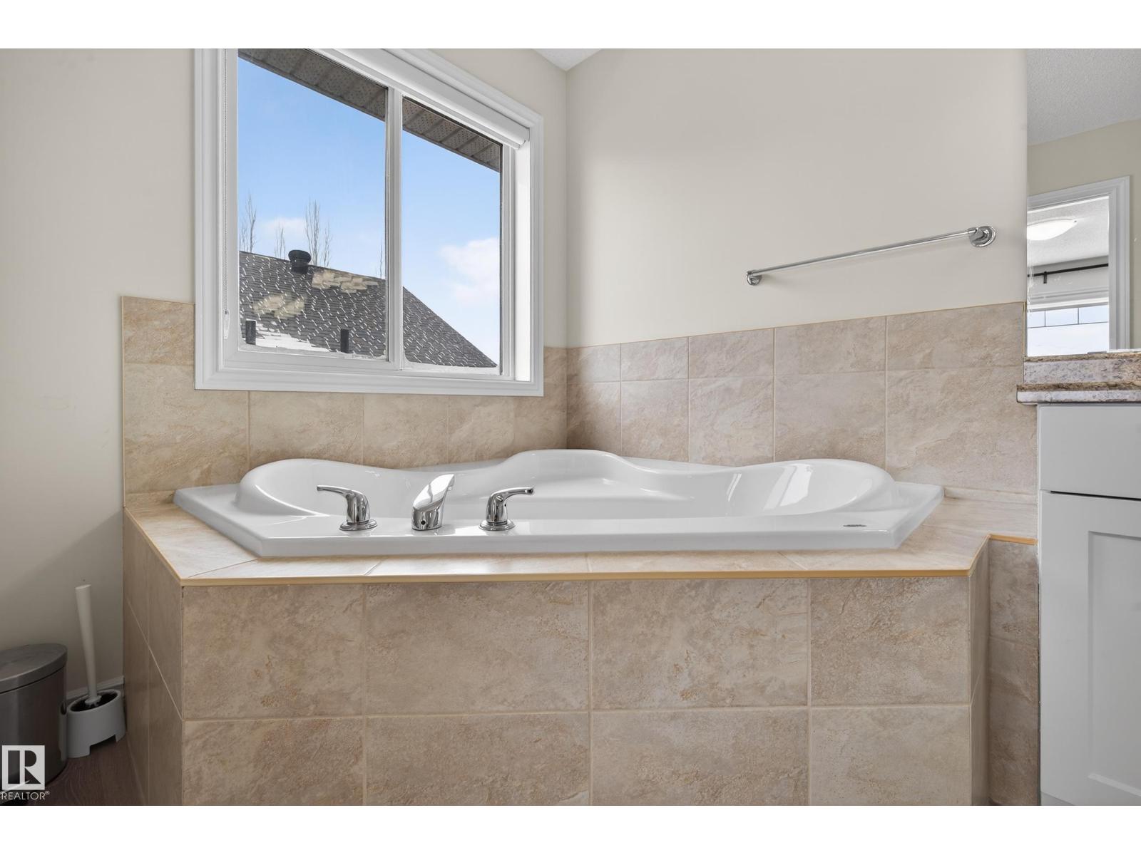 7507 SPEAKER WY NW, Edmonton