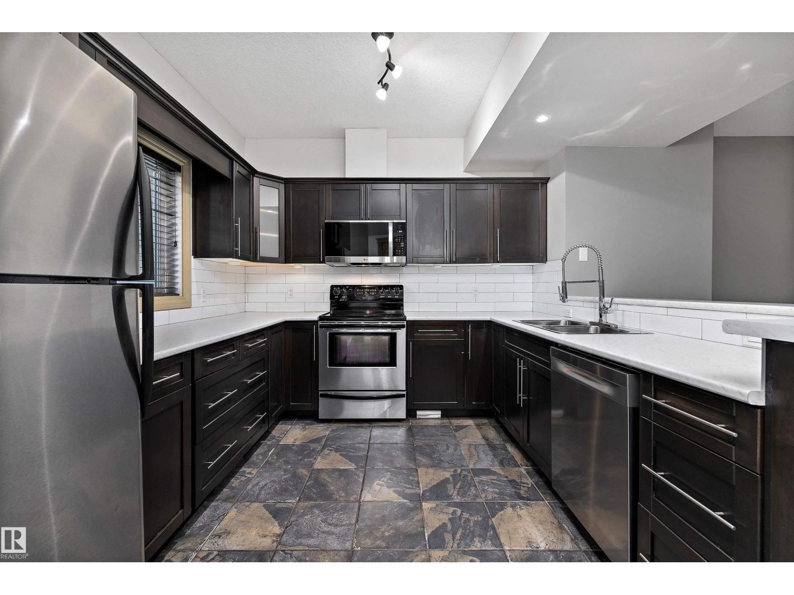 #17 903 RUTHERFORD RD SW, Edmonton