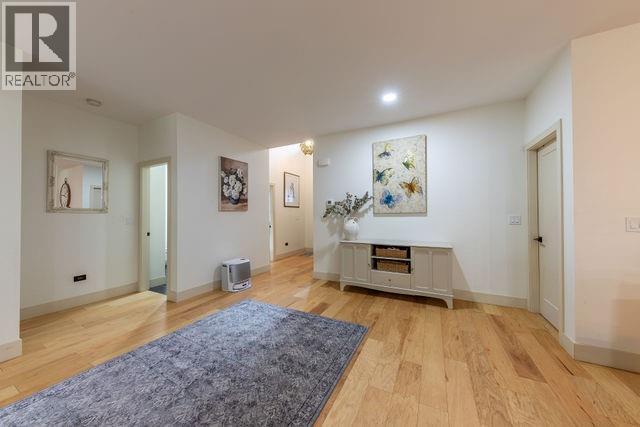 2449 Centennial Drive, Blind Bay