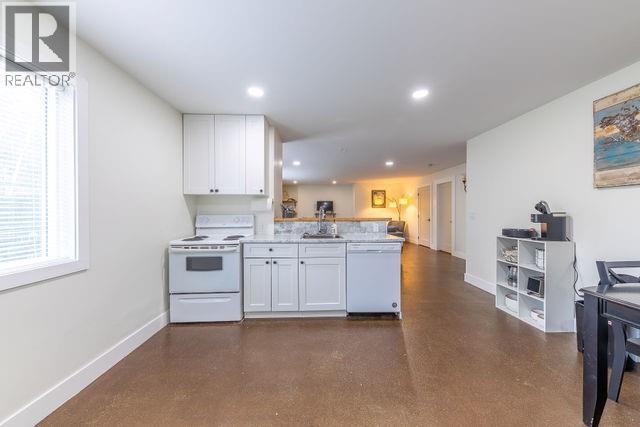 2449 Centennial Drive, Blind Bay