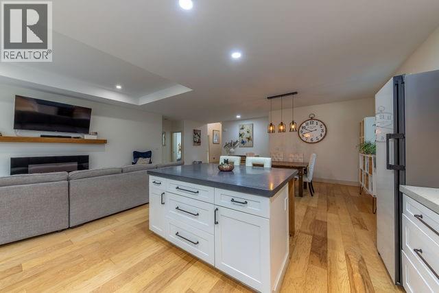 2449 Centennial Drive, Blind Bay