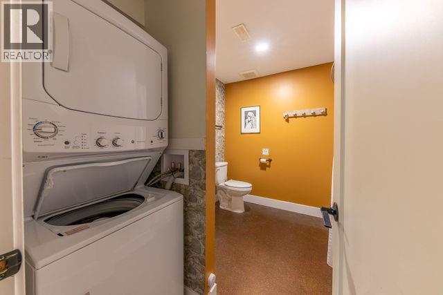 2449 Centennial Drive, Blind Bay