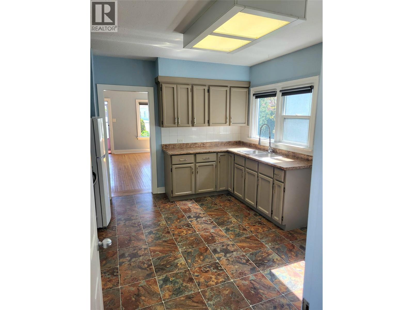 857 Main Street, Penticton