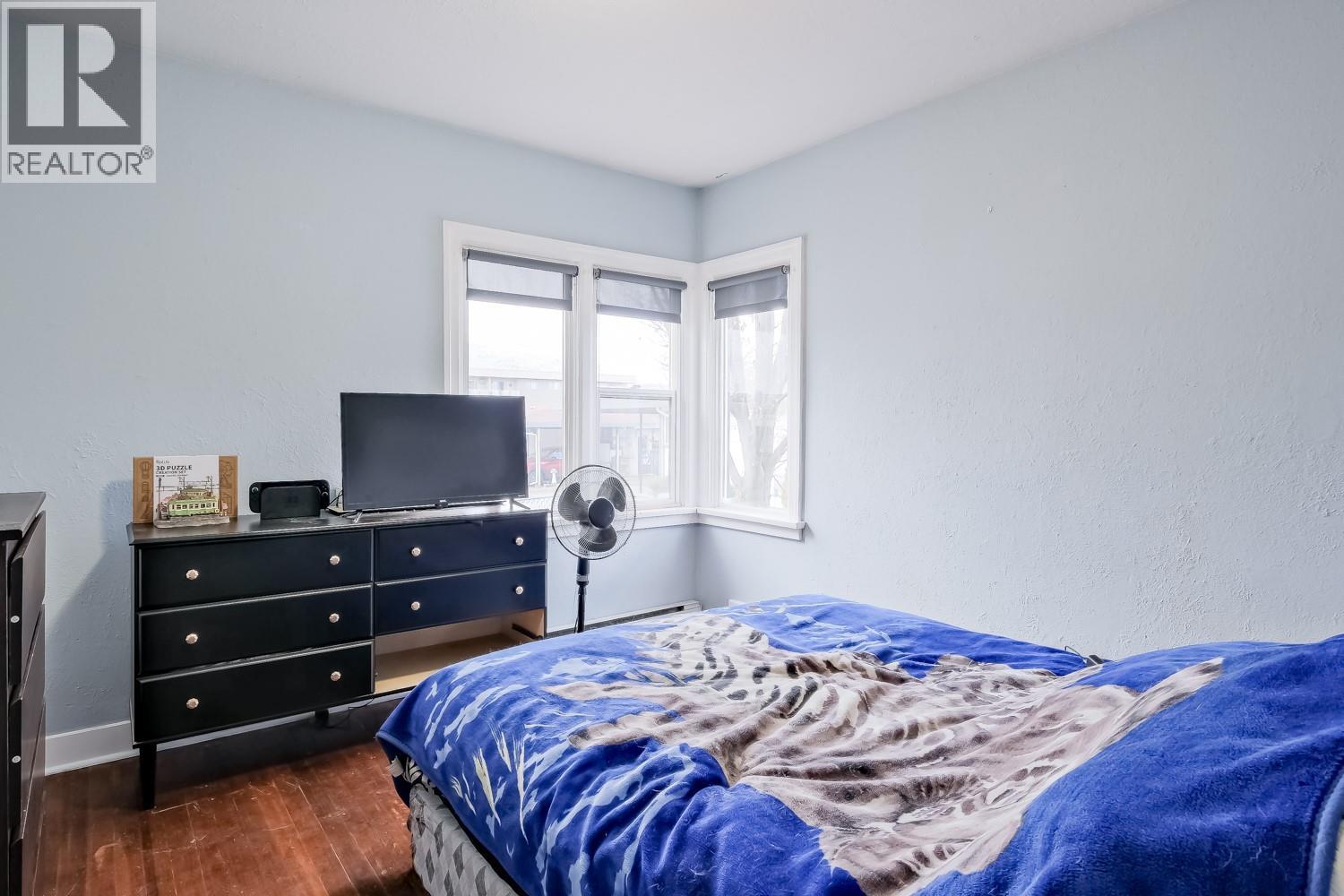 857 Main Street, Penticton