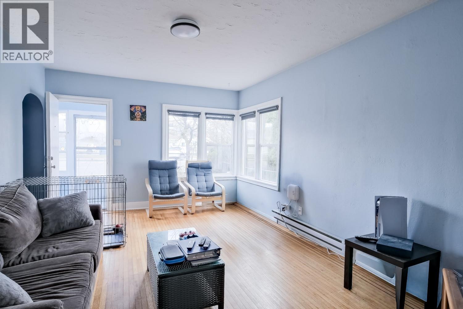 857 Main Street, Penticton