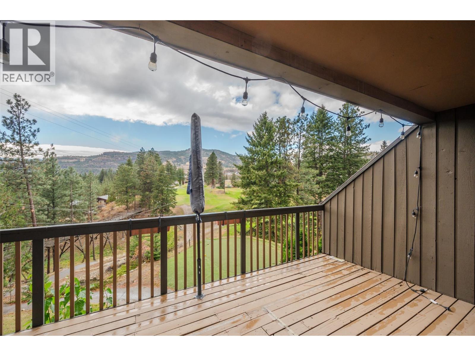 #11 144 SUMAC RIDGE Drive - 26