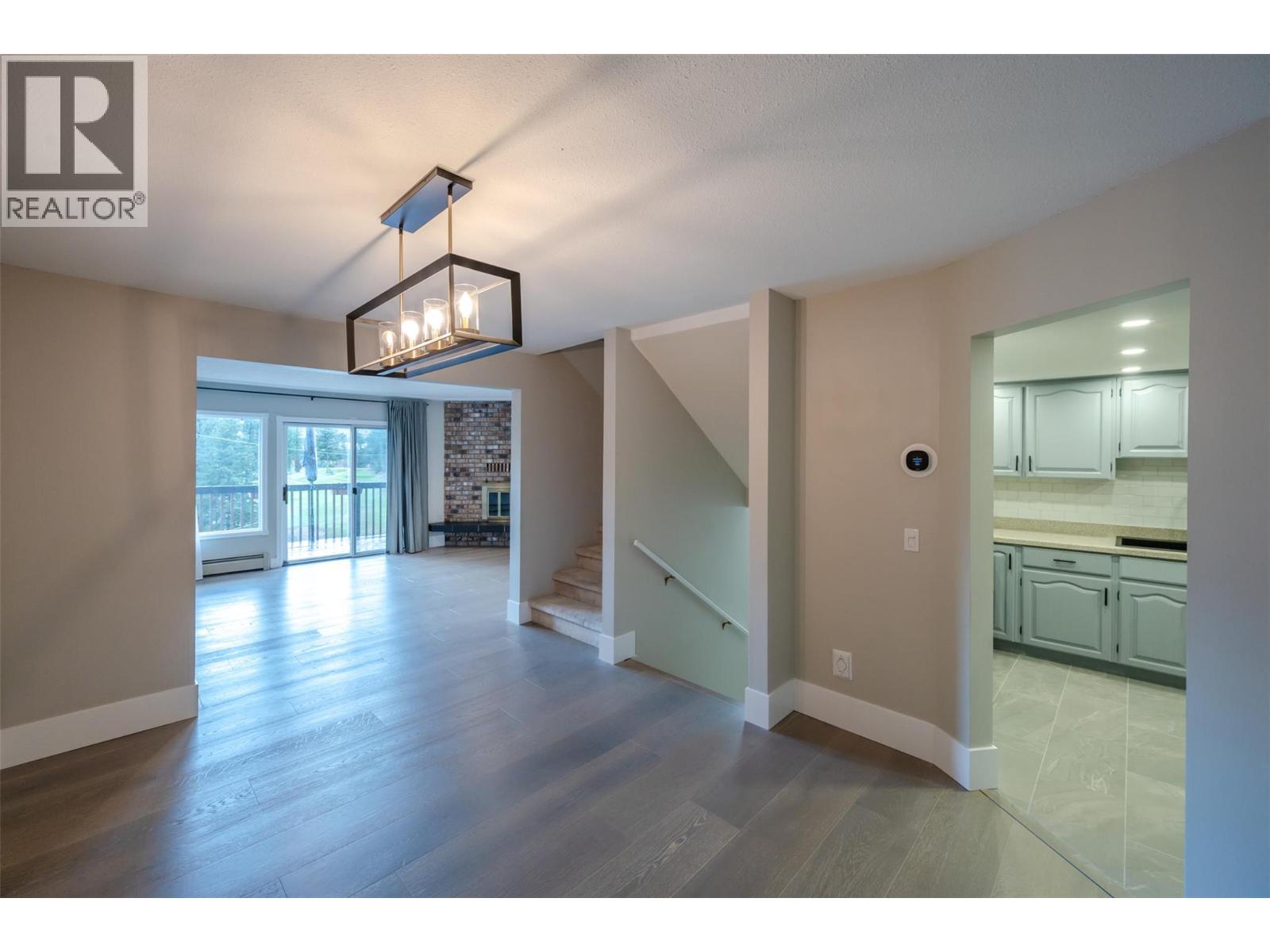 #11 144 SUMAC RIDGE Drive - 3