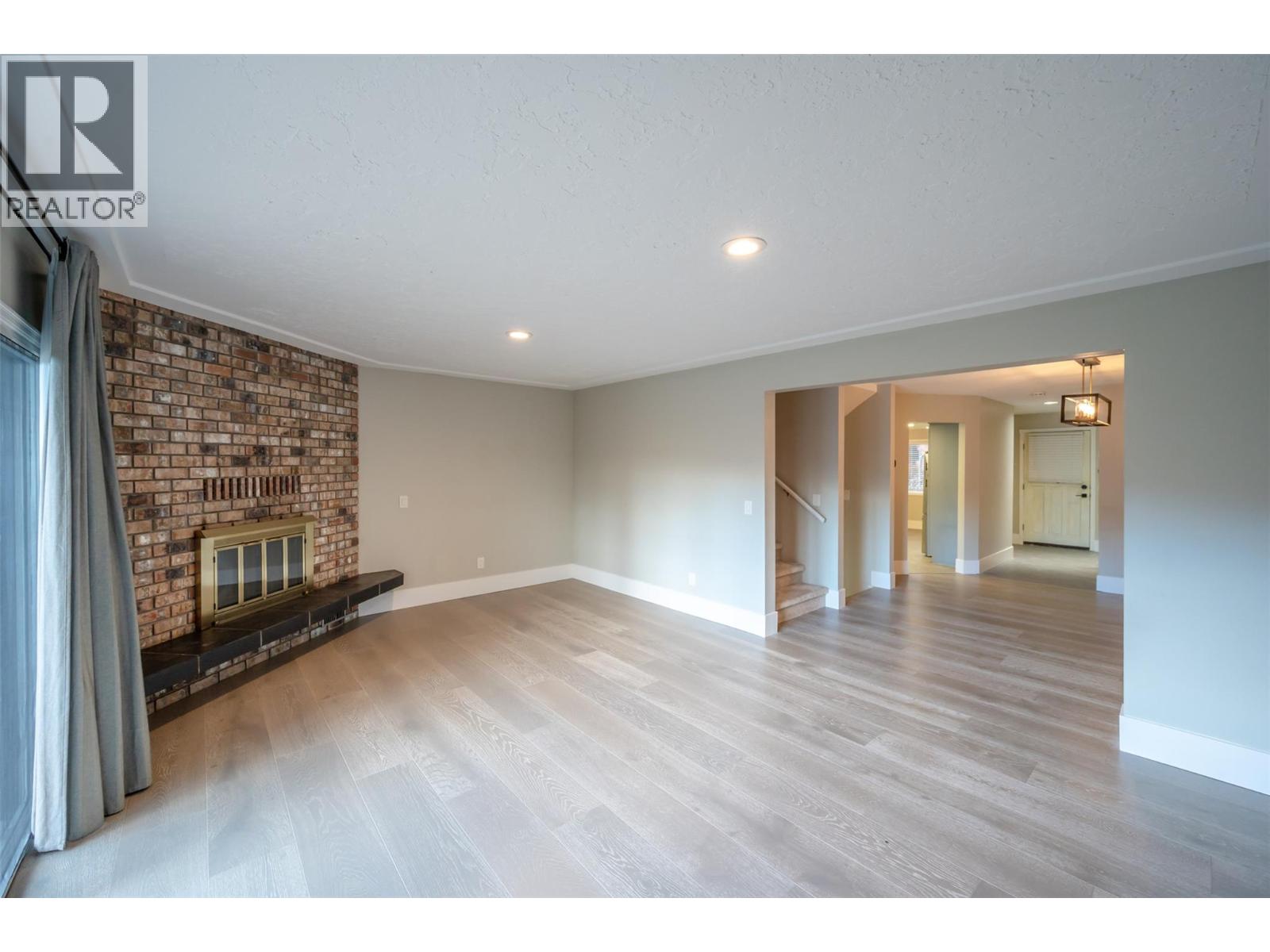 #11 144 SUMAC RIDGE Drive - 7
