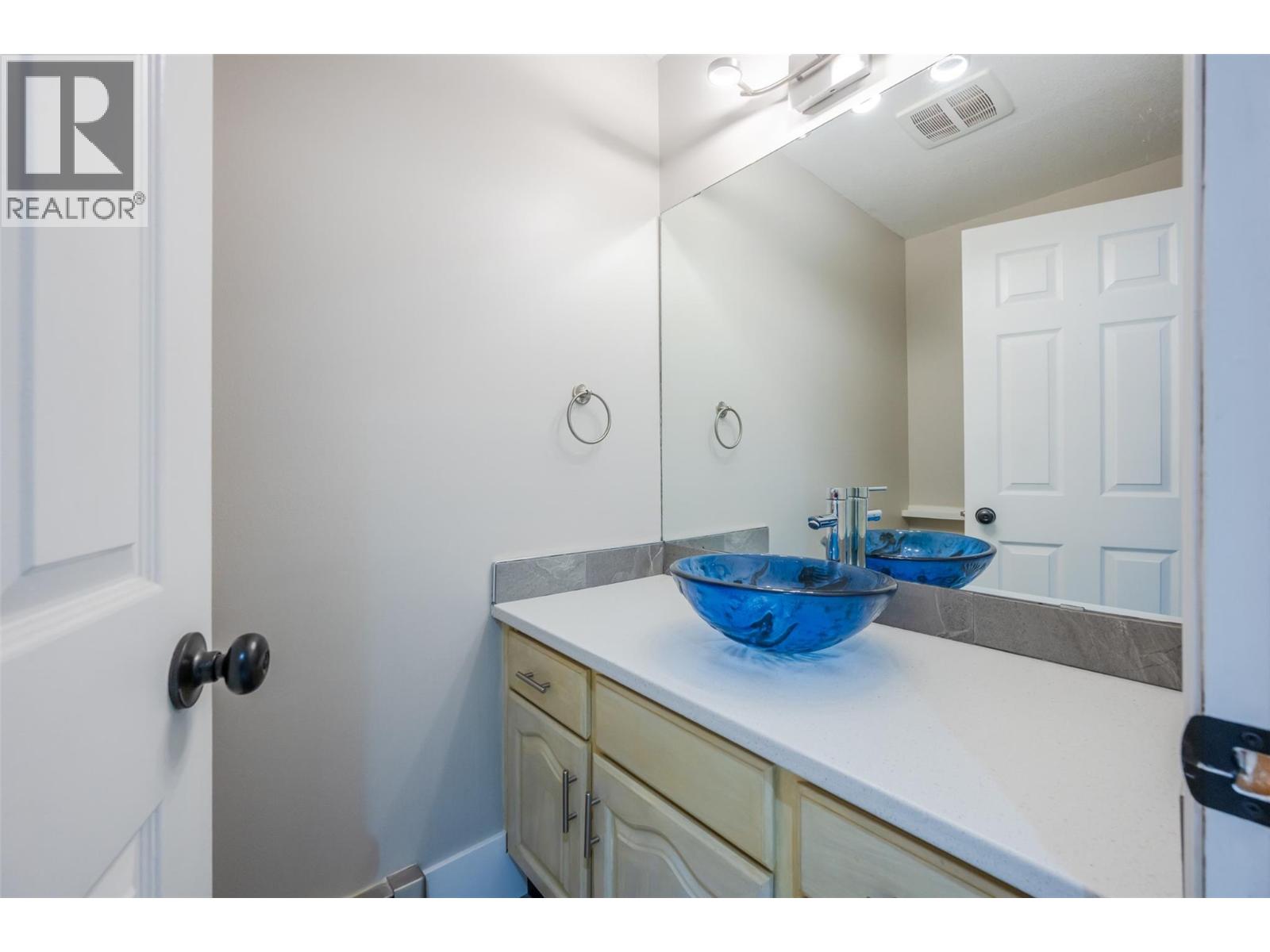 144 SUMAC RIDGE Drive Unit# 11, Summerland