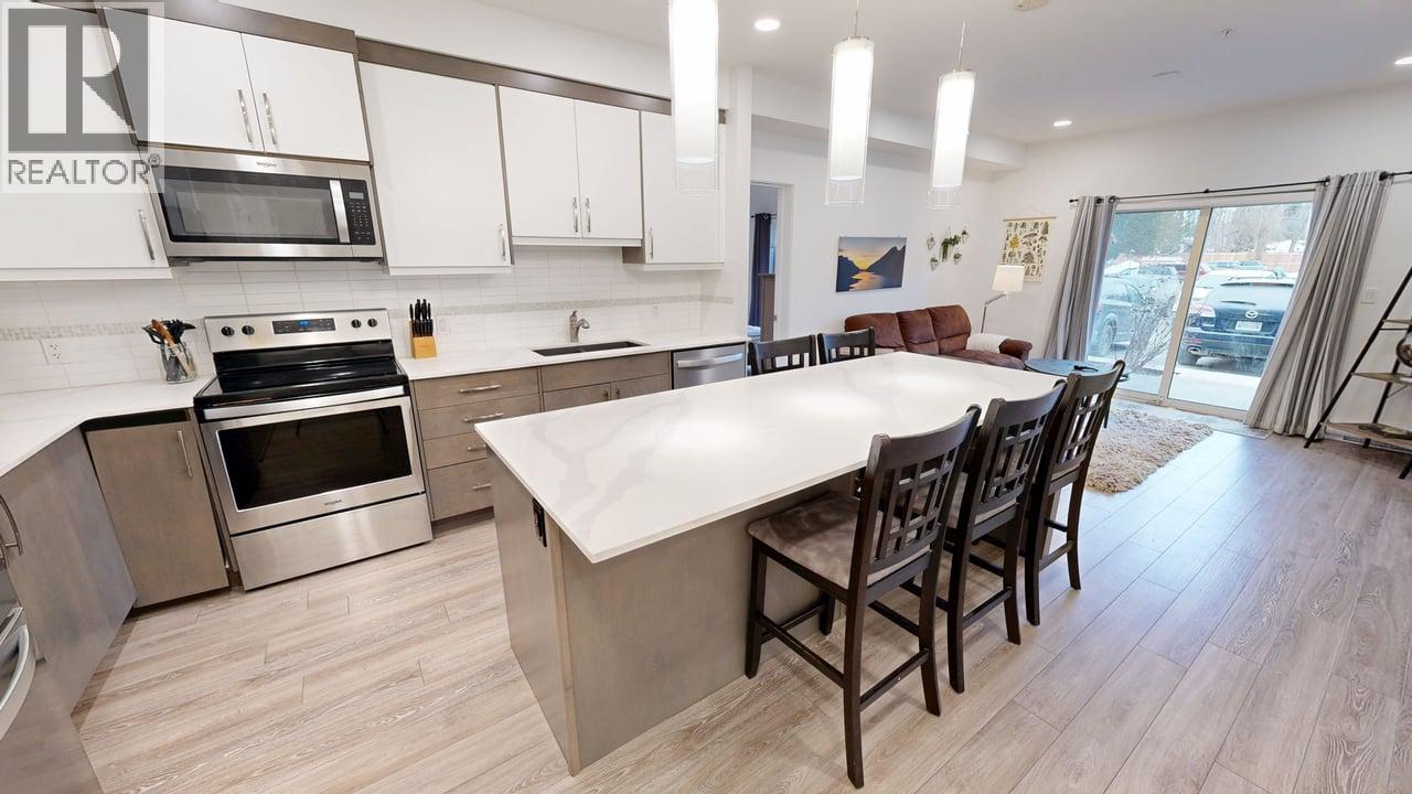 #2102 410 5TH S Avenue - 4